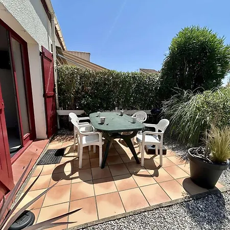 Dom wakacyjny Maison 3 Pieces Pres De La Avec Climatisation Et Parking - Cyprien - Fr-1-225d-222 *